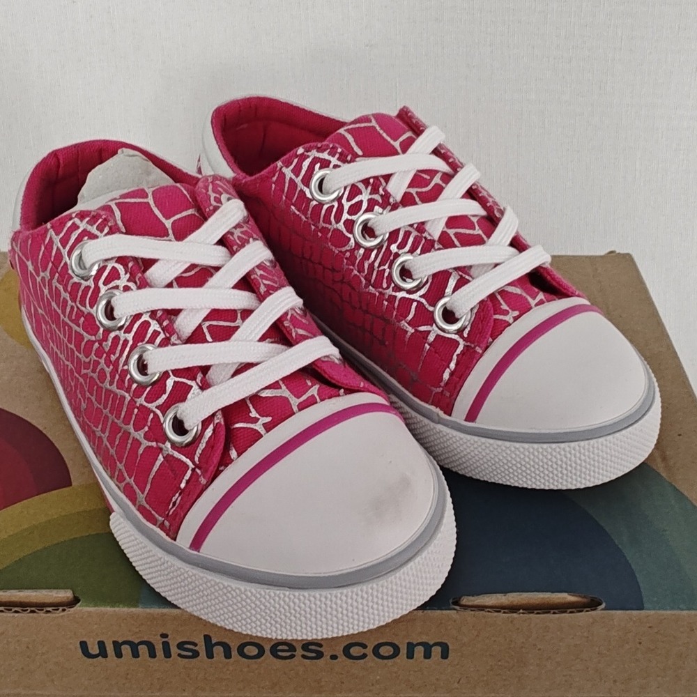 Umi Shoes Terri Lace Up Sneaker Canvas White Pink Silver New Girls 8 Flaw‎